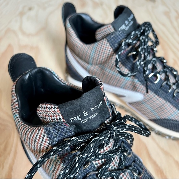 Rᴀɢ & Bᴏɴᴇ Rᴇᴛʀᴏ Hɪᴋᴇʀ ɪɴ Mᴜʟᴛɪ Pʟᴀɪᴅ - Picture 10 of 15